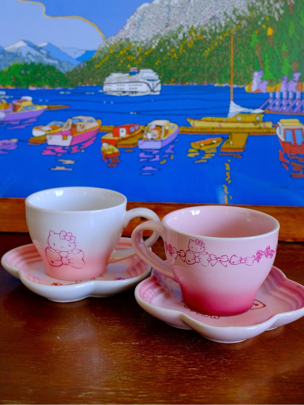 Le Creuset Hello Kitty Japan set of 2 mugs and plates